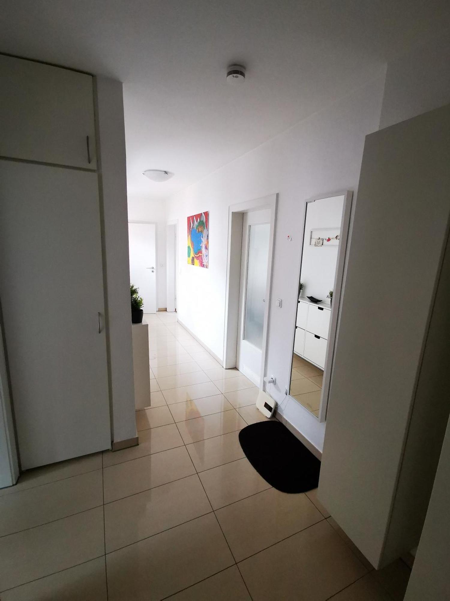 "Greensun-Homes" Messe, Flughafen Und Zentrums Nah, Ruhig, Modern, Schnelles Wlan, Balkon Und Kueche, Freies Parken, 4 Schlafplaetze Moeglich Koln Bagian luar foto